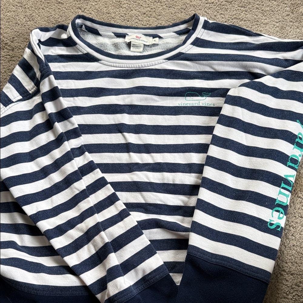 Vineyard Vines Women’s Navy and White Striped Sweatshirt